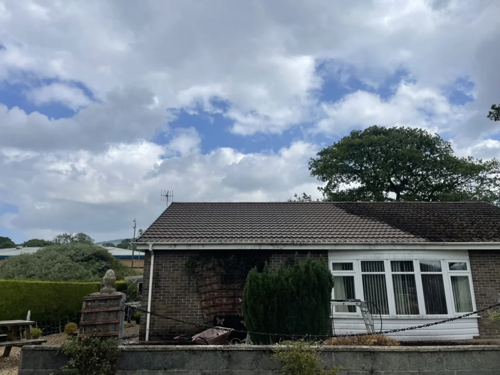 High-pressure roof washing in Pembrokeshire – restore your roof’s beauty