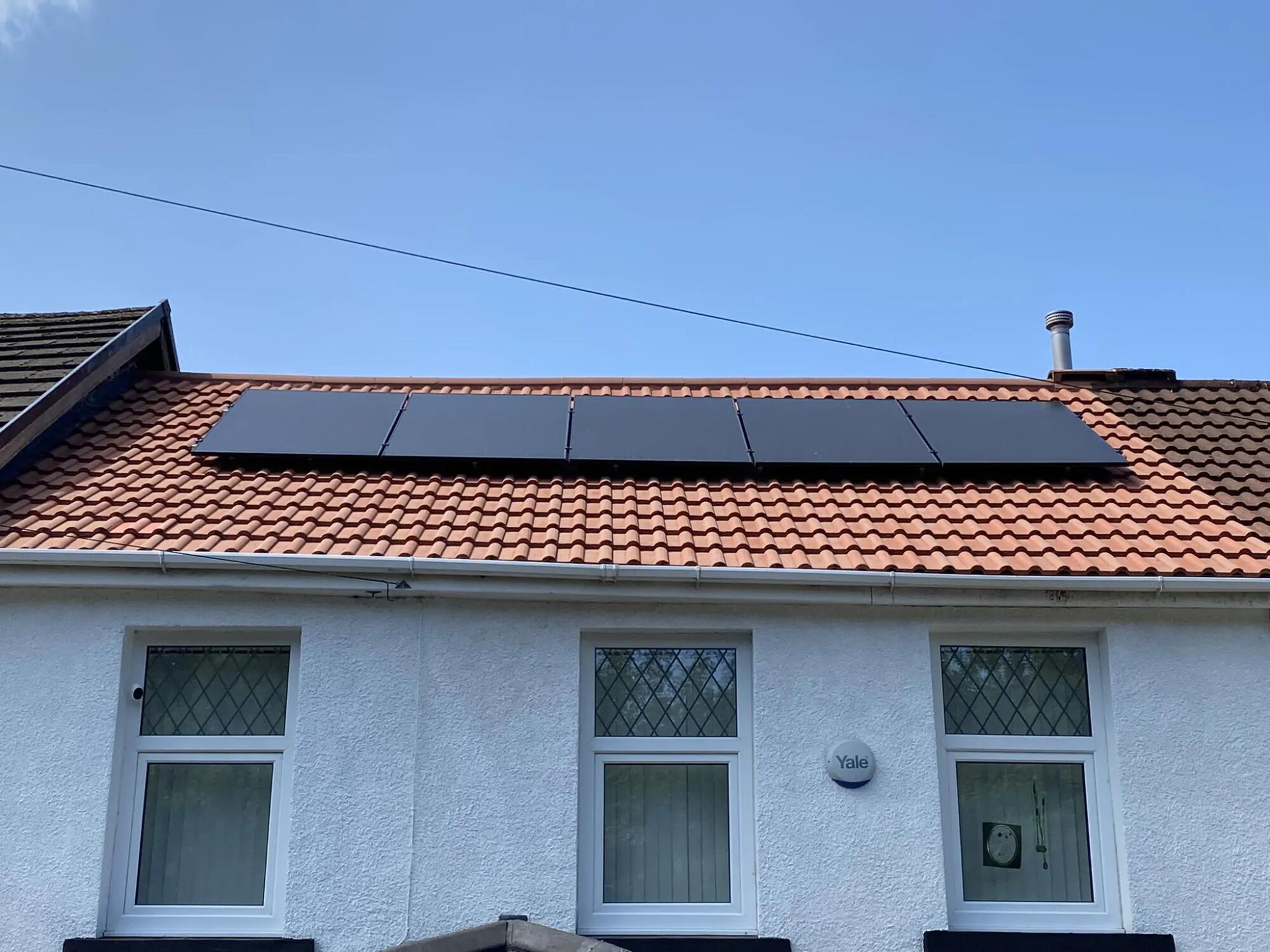 pressure washing roof tiles